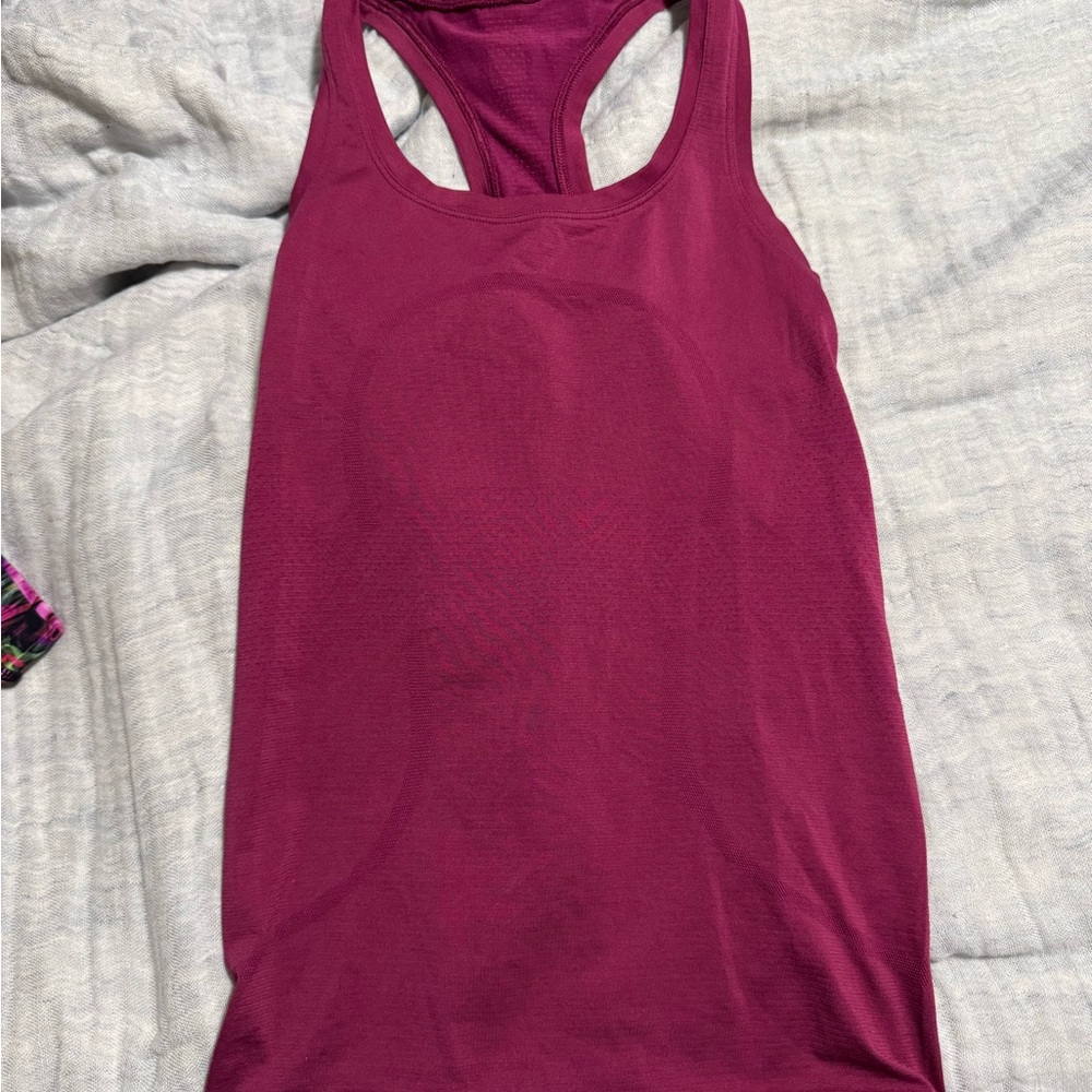 Lululemon Women's swiftly tech Racerback Tank Top - ripened raspberry
